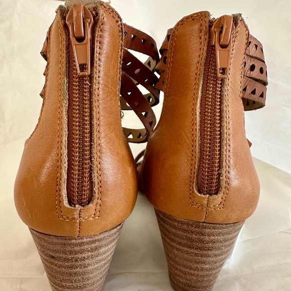 Lucky Brand Jaleels Taupe, Strappy Wedge Sandals, 6.5M - Picture 2 of 14